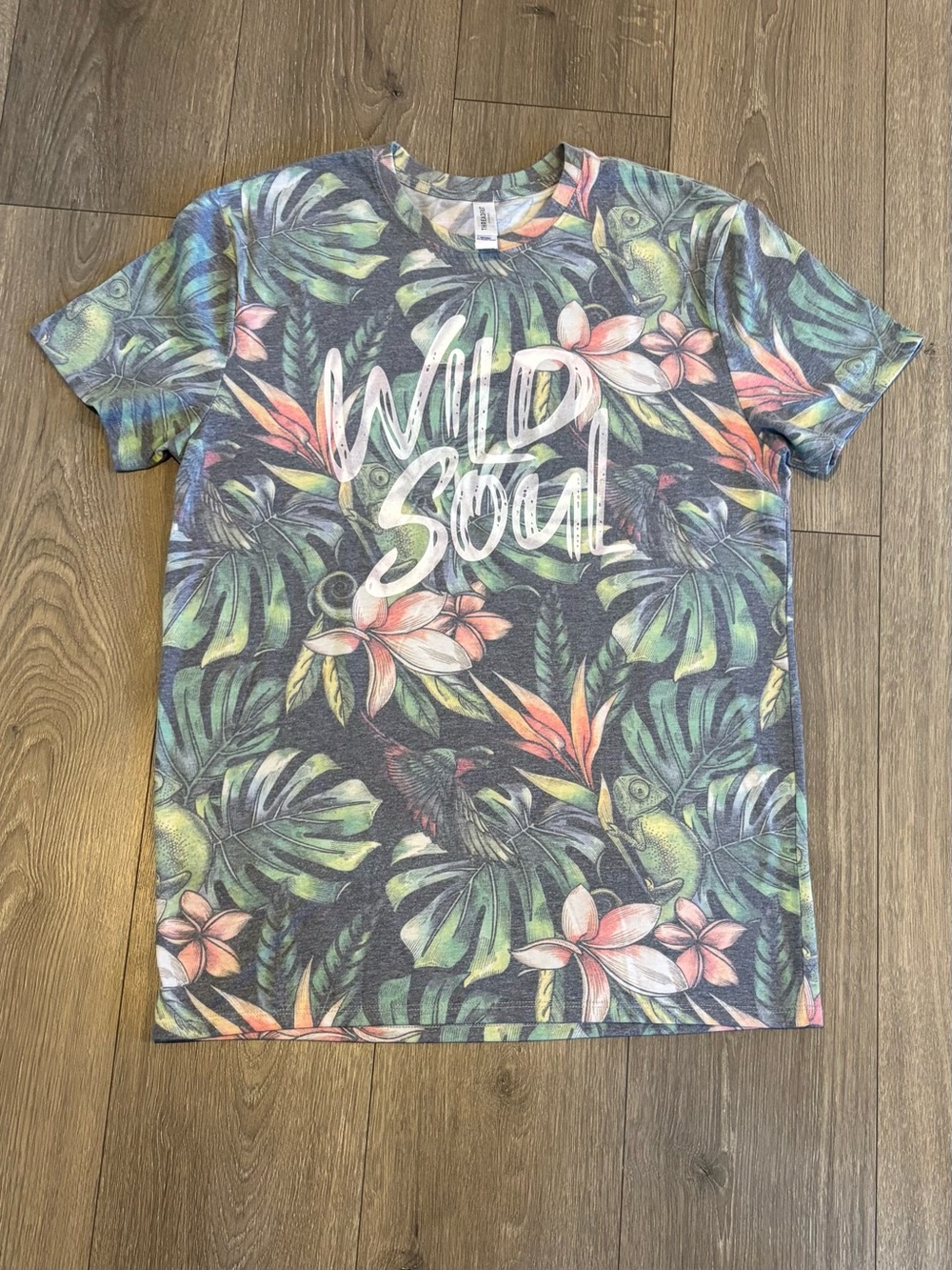 NEW - Wild Soul Tropical Print T-Shirt - Multicolor